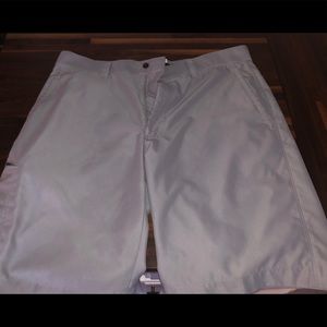 Callaway golf shorts size 34